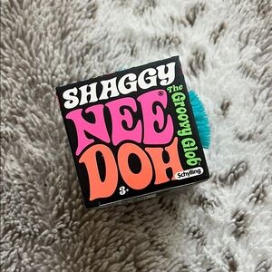 Blue - NeeDoh Shaggy Groovy Globe Squeeze